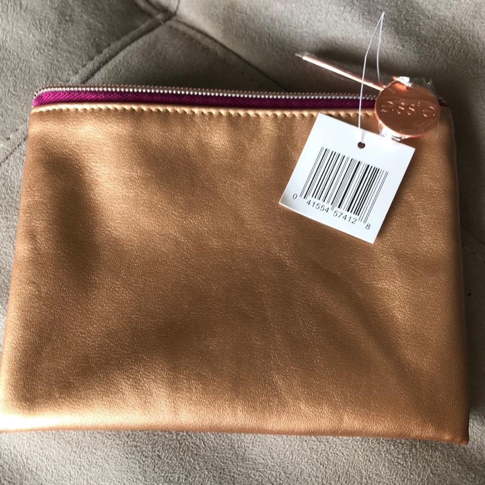 Essie Makeup Bag